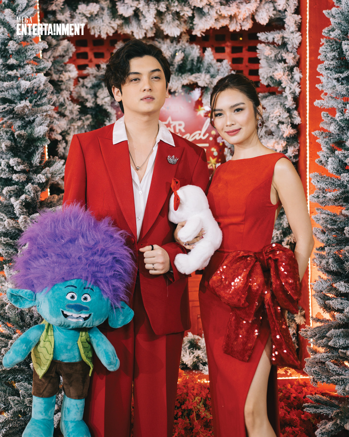 mega-sm-xmas24-couples-inart - MEGA
