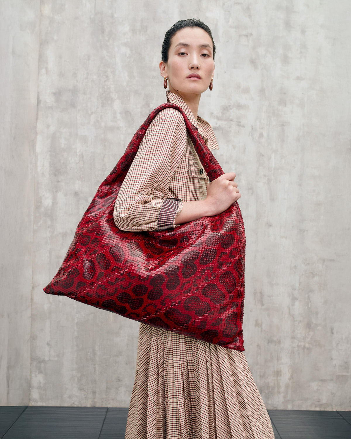 2-mega-animal prints-2025-inart - MEGA animal print fashion trend resort 2025 spring summer bottega veneta