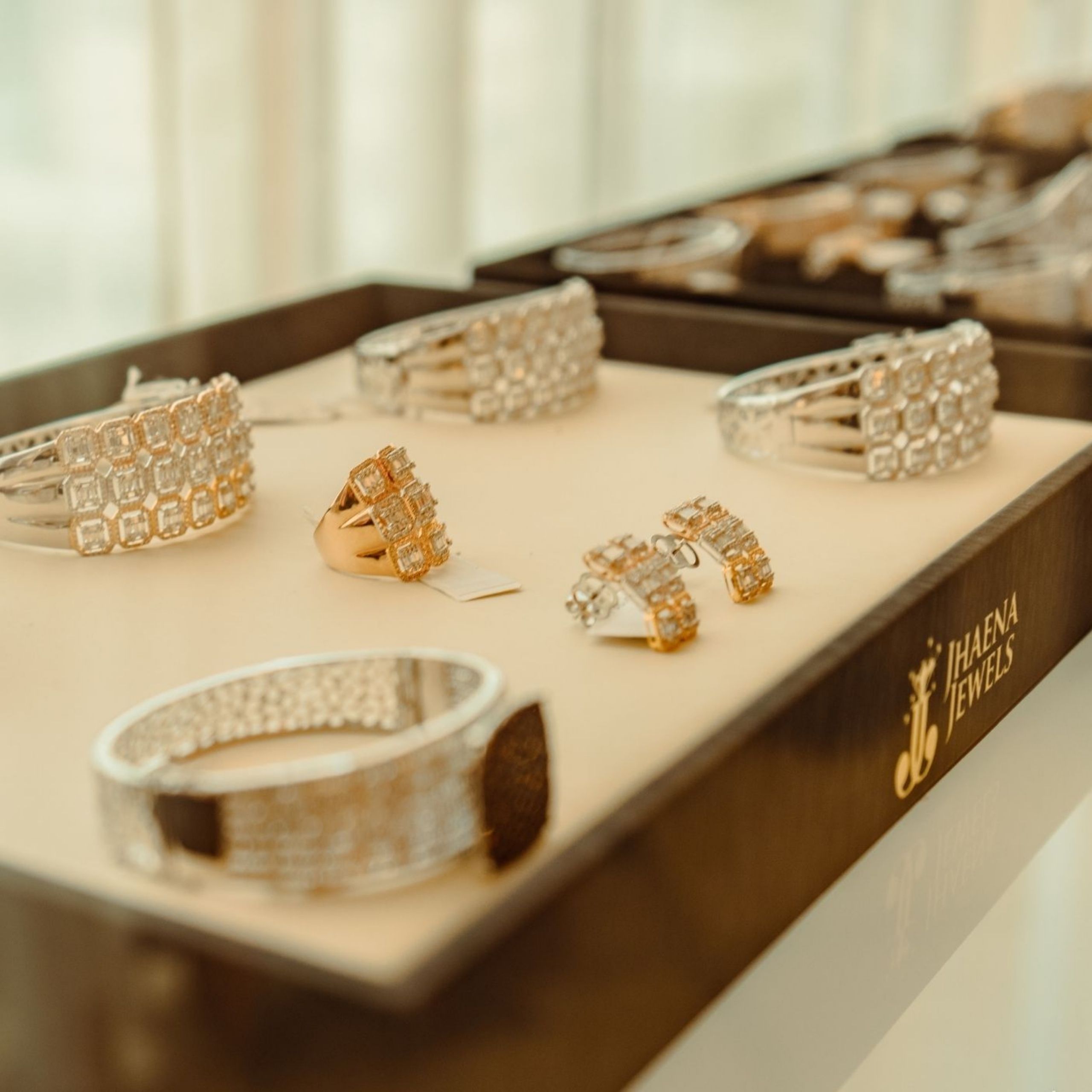 Jhaena Jewels Debuts a Unique Holiday Shopping Experience for Jewelry Enthusiasts