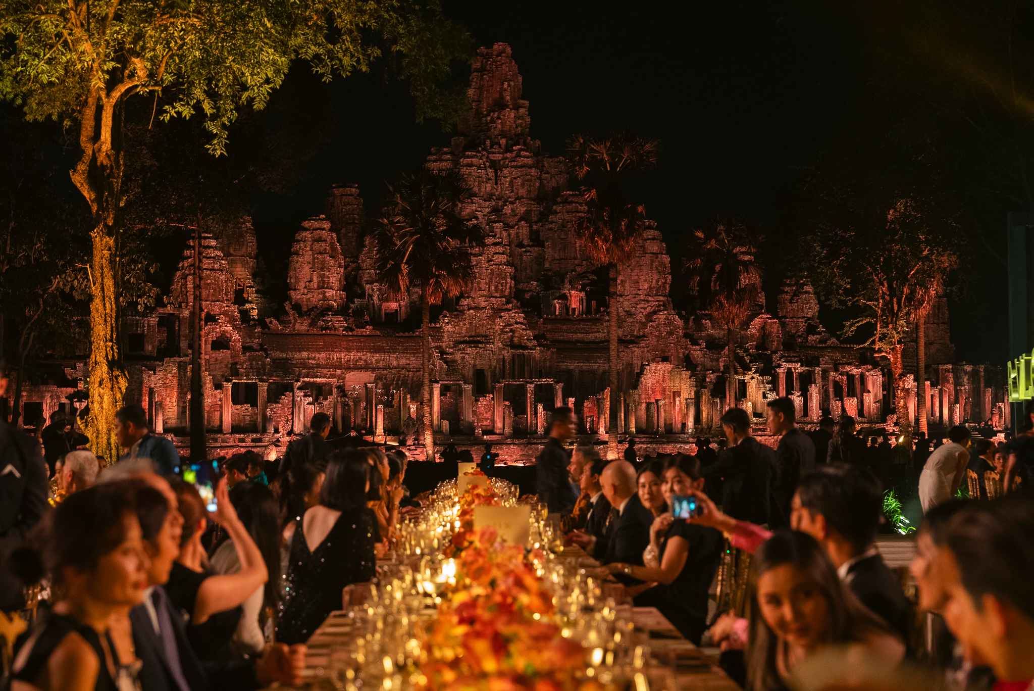 MEGA, along with Pia Wurtzbach, Davika Hornee, and Hồ Ngọc Hà, attended the event set in the Bayon Temple, as part of its 140-year anniversary celebrations.