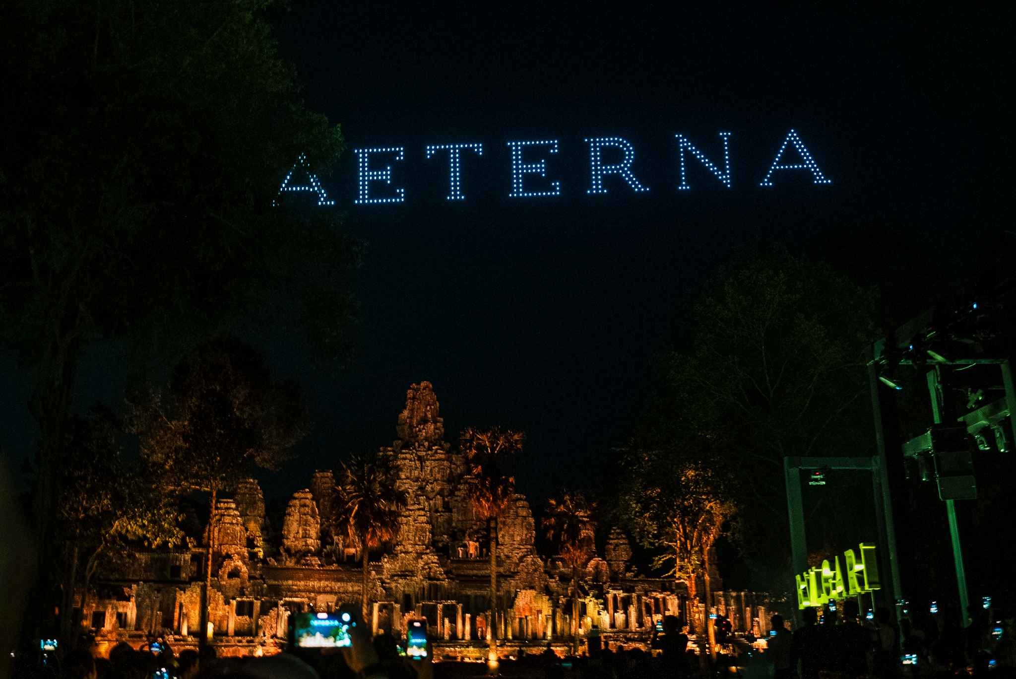 MEGA, along with Pia Wurtzbach, Davika Hornee, and Hồ Ngọc Hà, attended the event set in the Bayon Temple, as part of its 140-year anniversary celebrations.