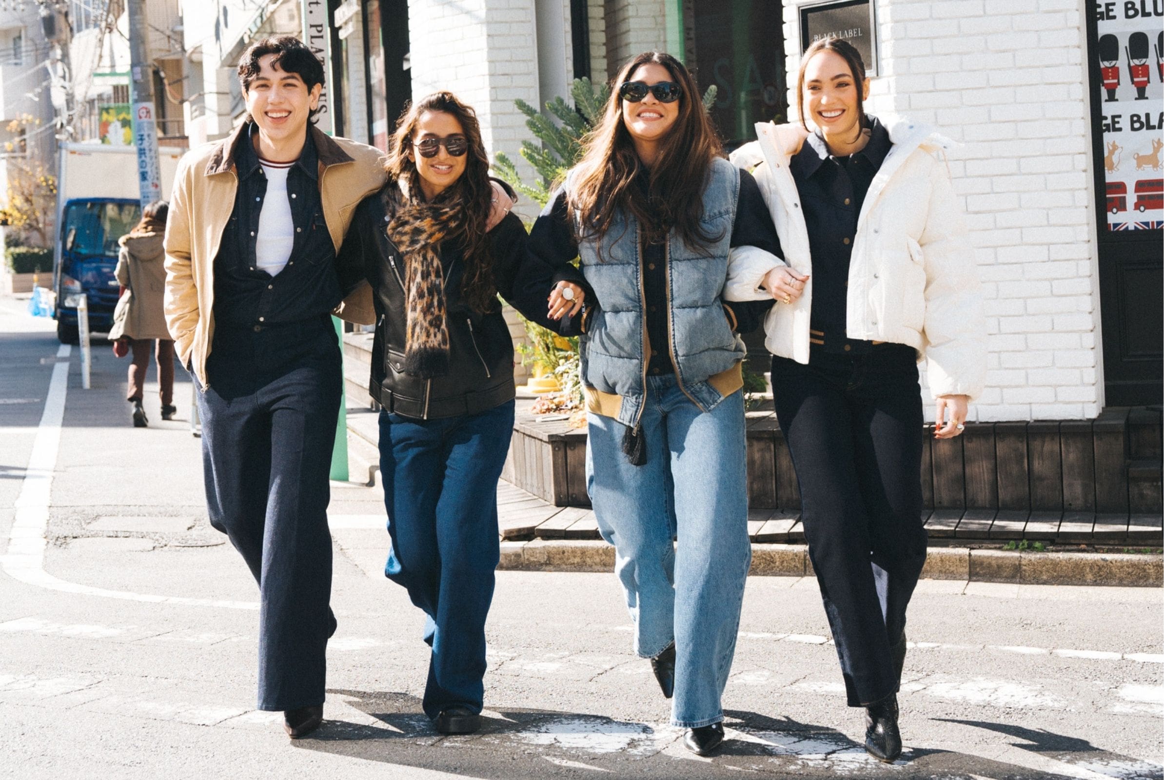 R'bonney, Kiana, BJ, and Issa wearing their Blue Tab Levi's apparel 