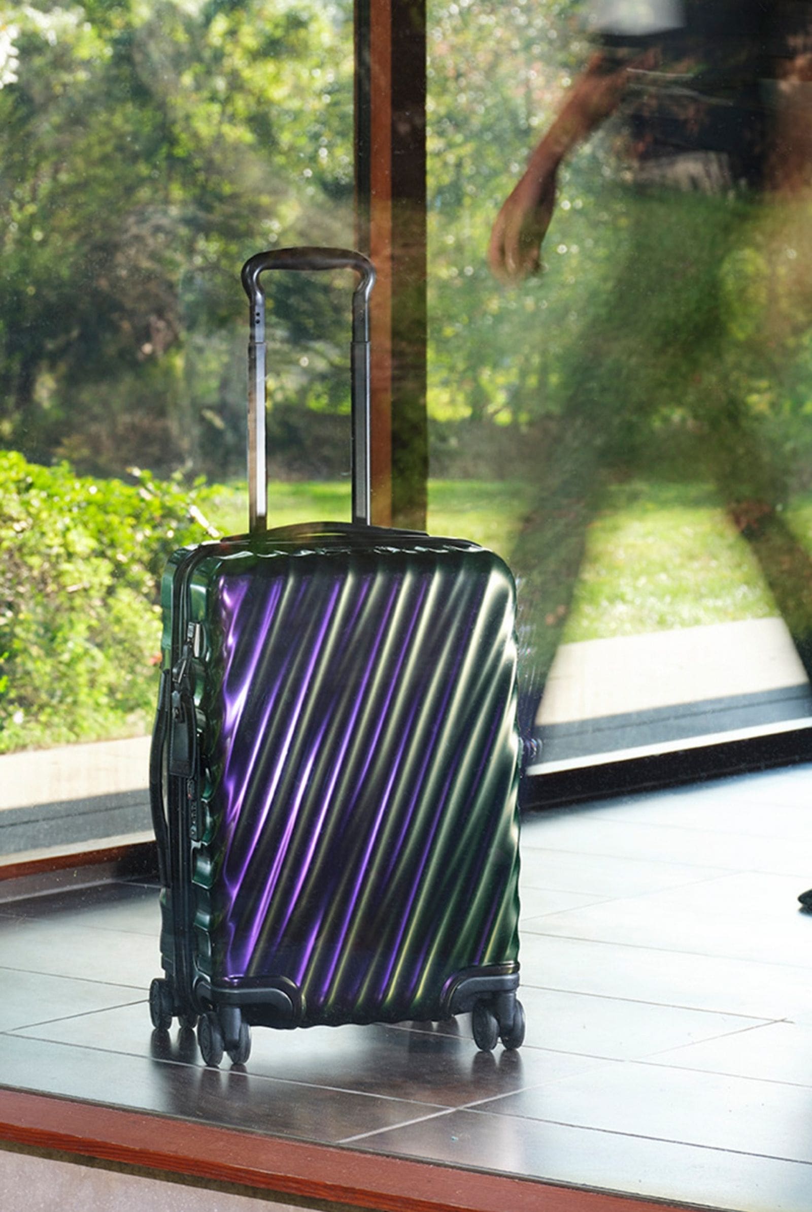 The 19 Degree all-new Iridescent Dusk 4-wheel carry on