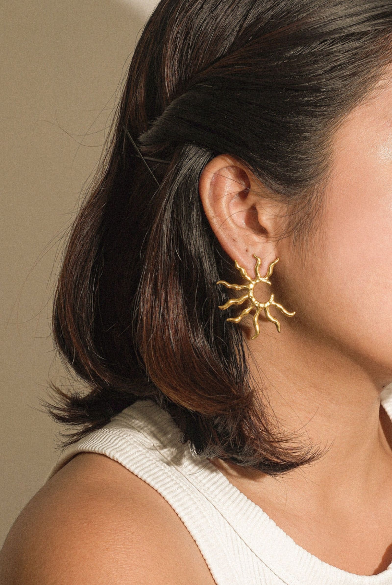 NON-TARNISH_02 - MEGA Sunspell Helios Earrings