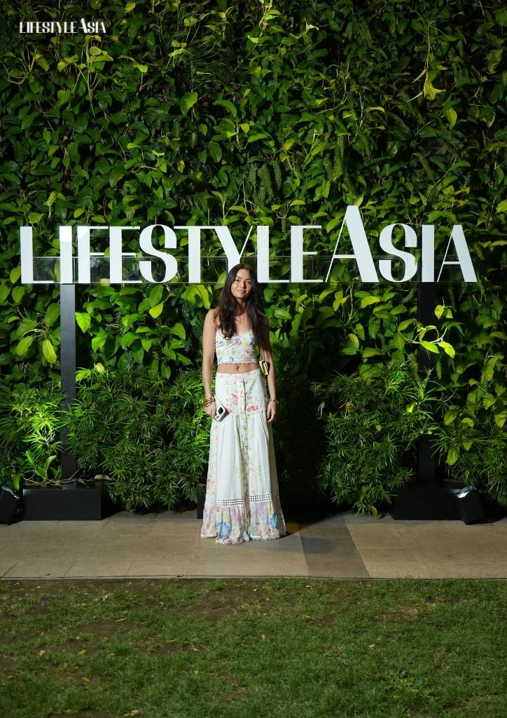 21 - MEGA Rocio Zobel wore a floral cotton set from Spanish brand Charo Ruiz Ibiza, channeling a mix of boho chic and resort wear