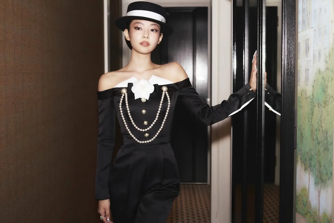 JENNIE - MEGA