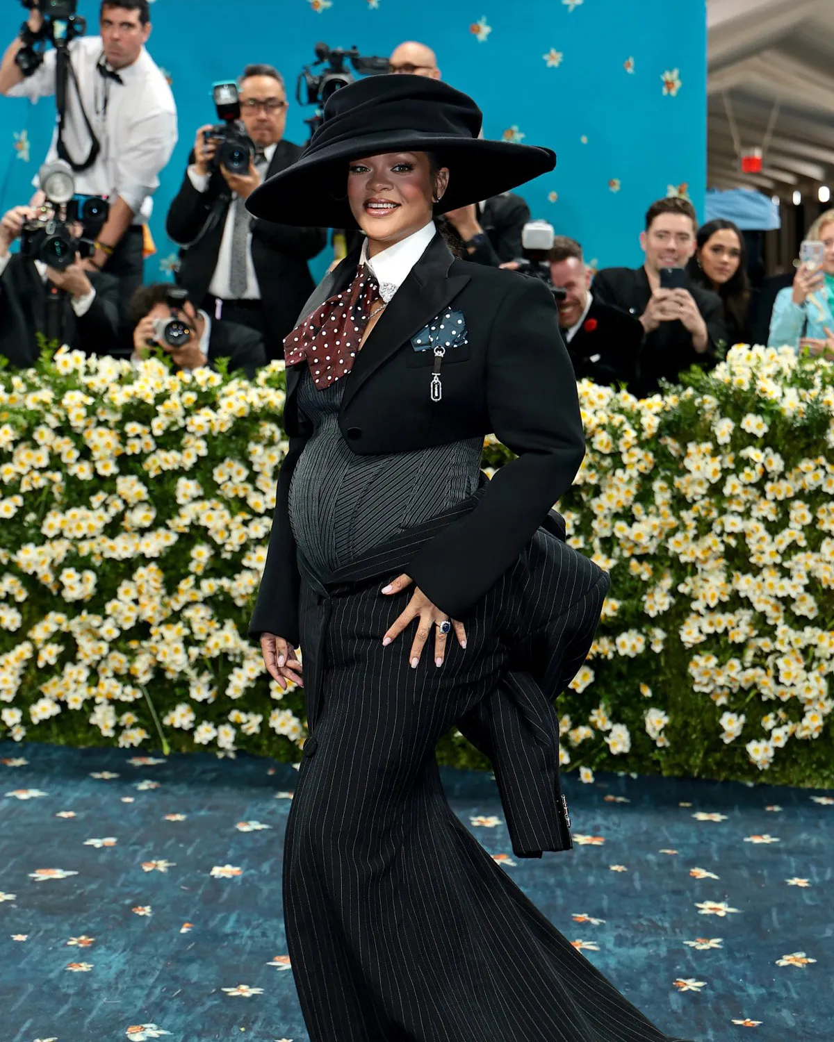 mega-met-gala-2025-best-dress-inart12 - MEGA Rihanna in Marc Jacobs MET Gala