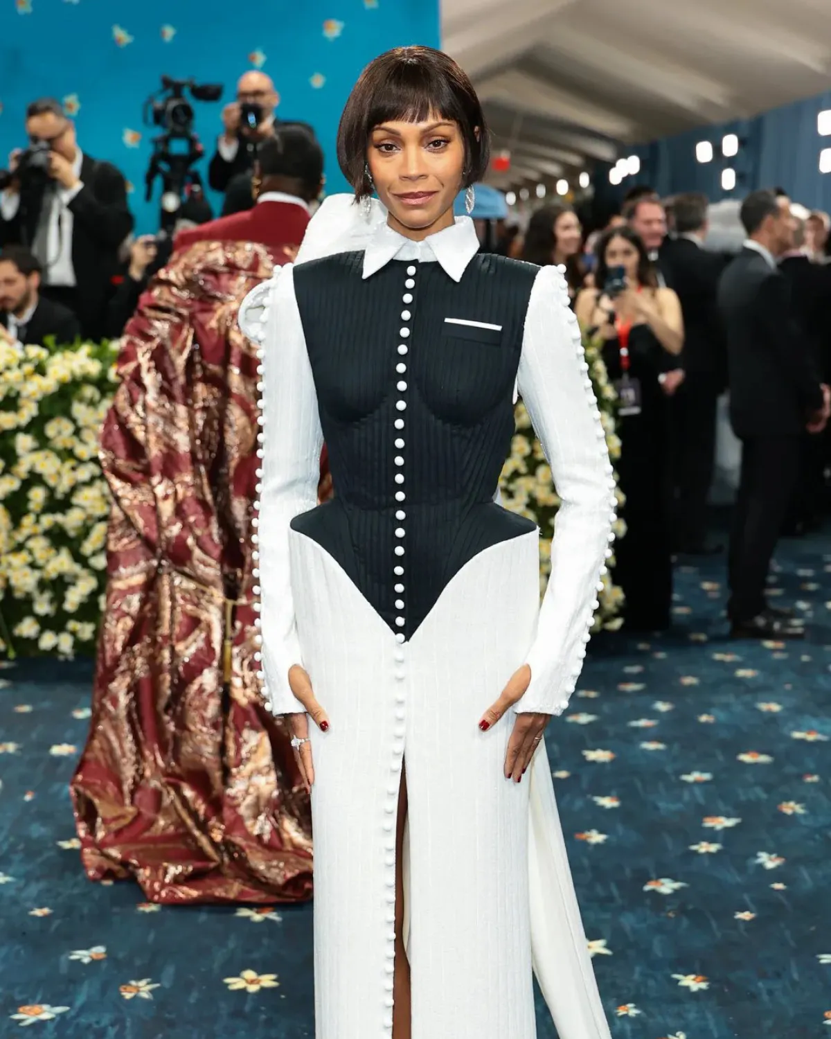 mega-met-gala-2025-best-dress-inart13 - MEGA Zoe saldaña in thom browne Met gala 2025